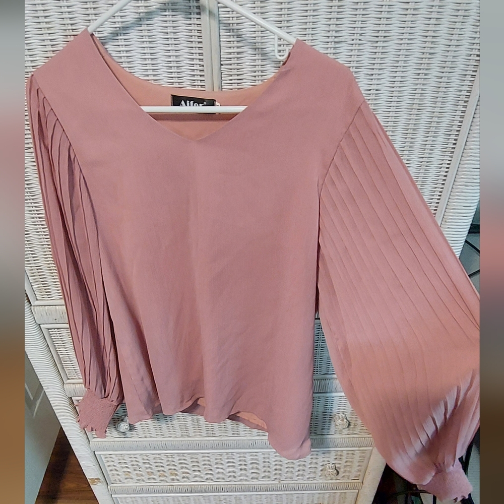Women's shirt